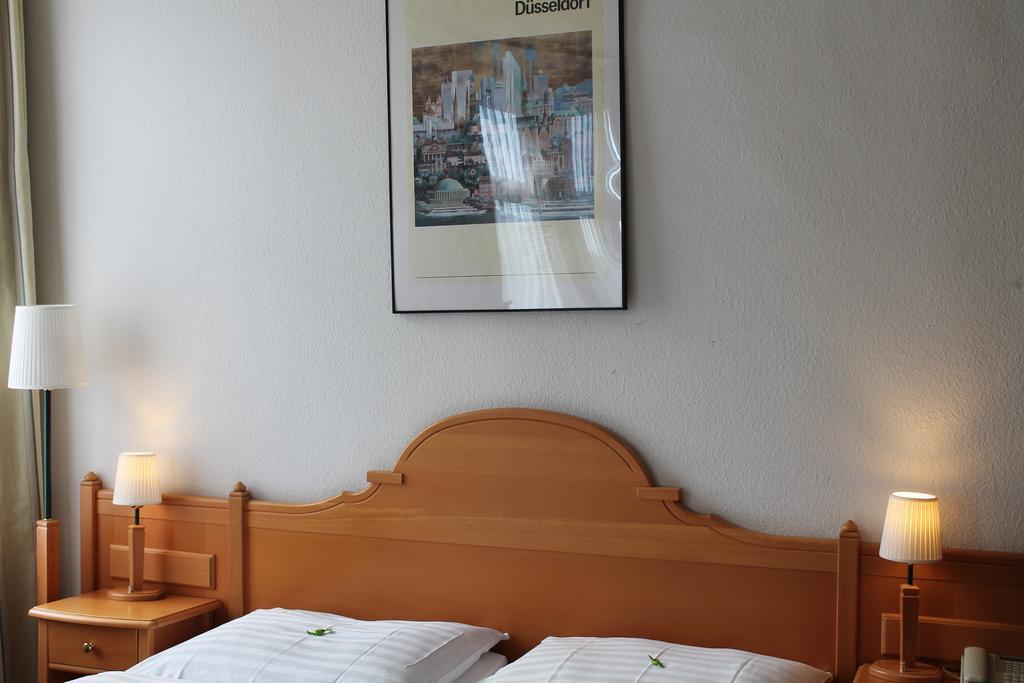 Hotel Weidenhof Düsseldorf Pokoj fotografie